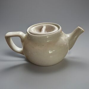 Vintage Hall White Ceramic Individual Teapot Made in USA 6-3/8"w Excellent